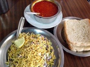Misal, Shri Krishna Bhuvan, Pune