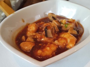 Wok-fried prawns in a seafood sauce Grand Platter, India Jones, Mumbai