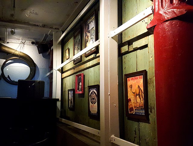 bombay-vintage-regal-interiors