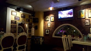 Bombay Vintage, Regal interiors