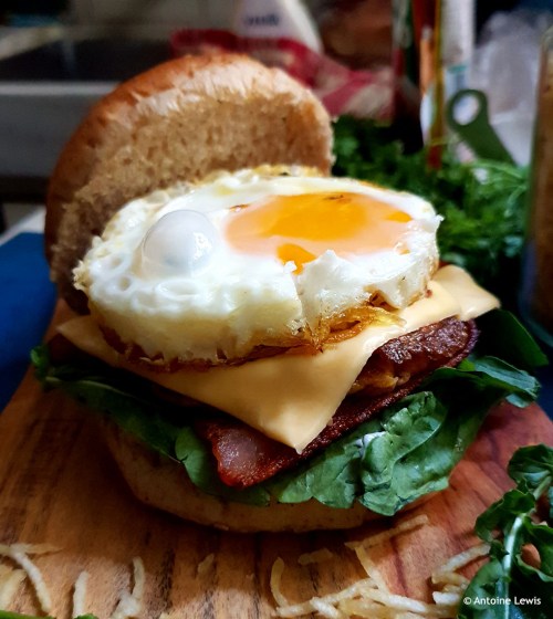 Parsi Egg Burger